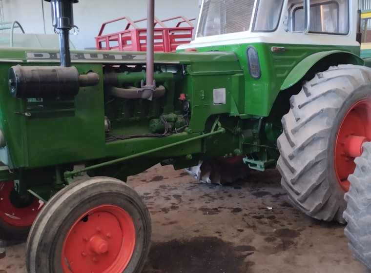 Tractor Deutz A85, año 1