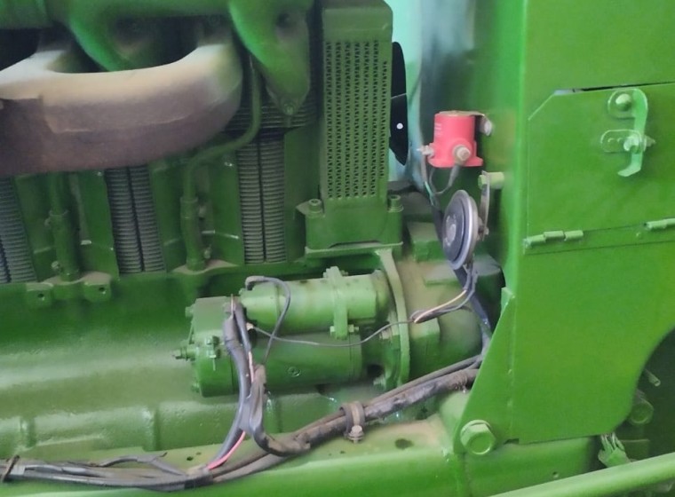 Tractor Deutz A85, año 1