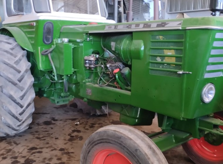 Tractor Deutz A85, año 1