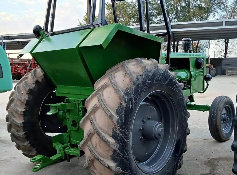 Tractor Deutz 90, año 1990