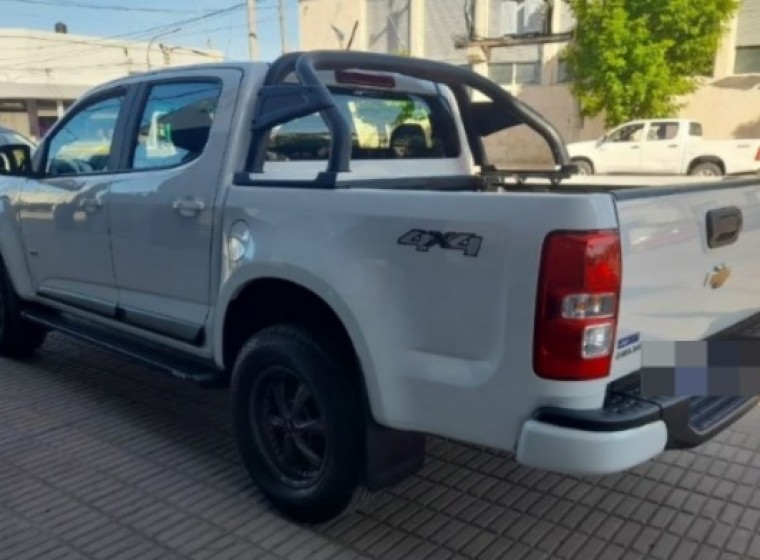 Vehículo Chevrolet S10 LT 2.8, año 2021