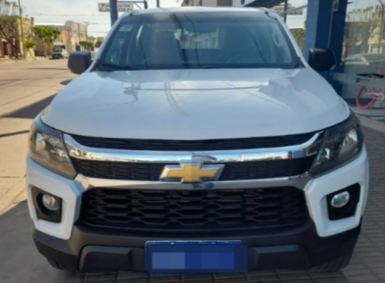 Vehículo Chevrolet S10 LT 2.8, año 2021