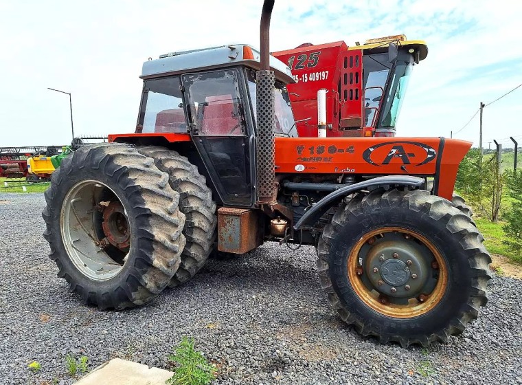 Tractor Agrinar T150-4, año 2006