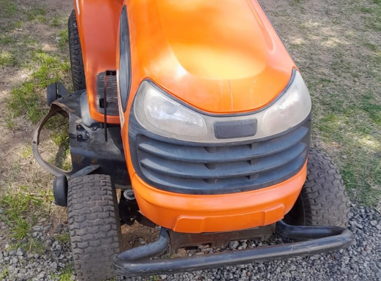 Tractor Lüsqtoff 20 hp, año 2021