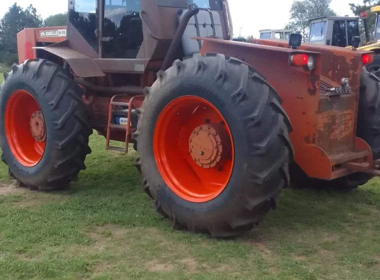 Tractor Zanello 415, año 2005