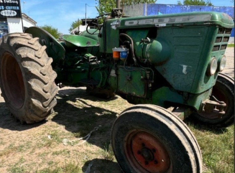 Tractor Deutz Fahr A30, año 1