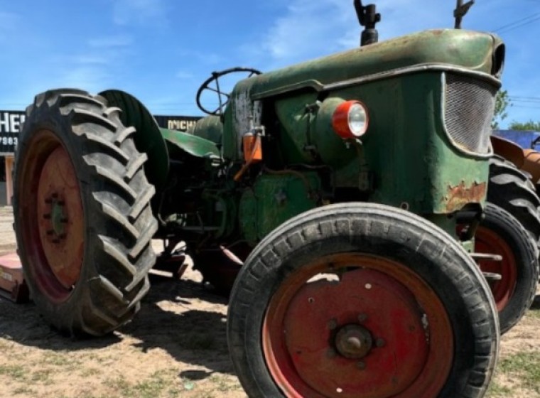 Tractor Deutz Fahr A40, año 1