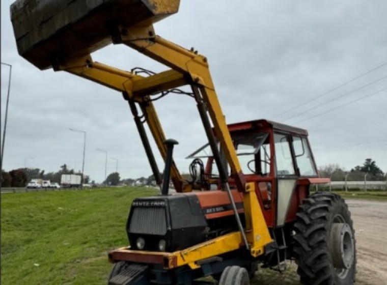 Tractor Deutz Fahr AX 3.100L, año 1