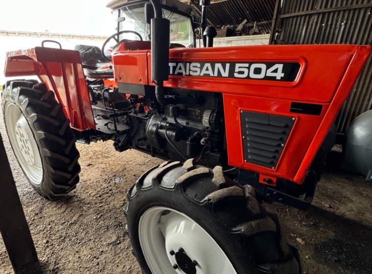 Tractor Taishan 504, año 1