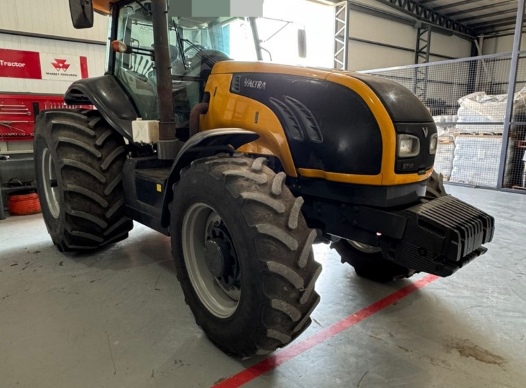 Tractor Valtra BT 190, año 2010