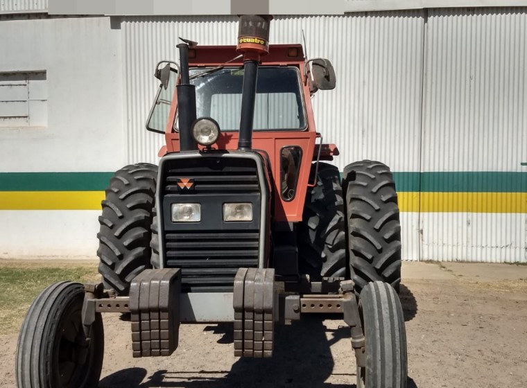 Tractor Massey Ferguson 1195 L, año 1990