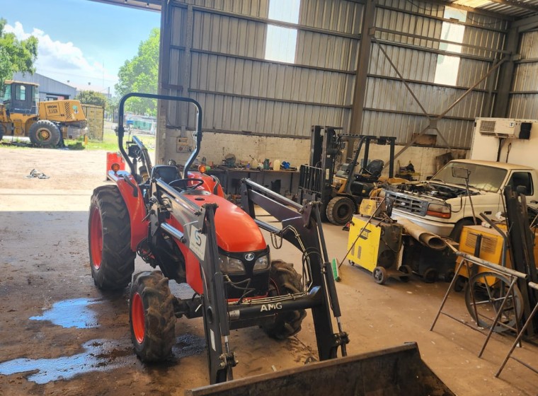 Tractor Kubota MX 5100, año 2022