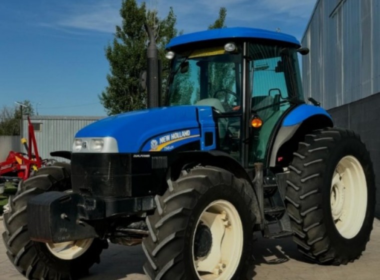 Tractor New Holland TS 6.130, año 1