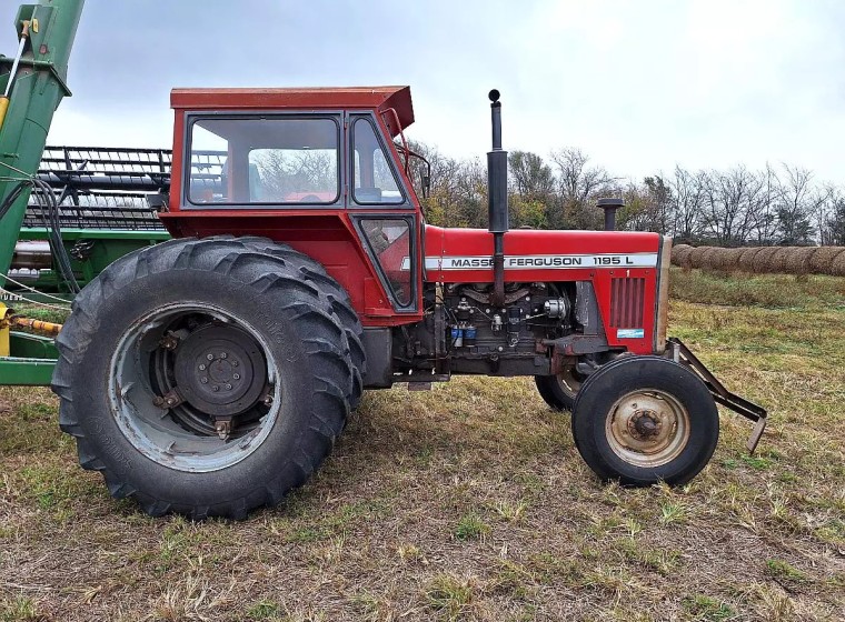 Tractor Massey Ferguson 1195 L, año 1992