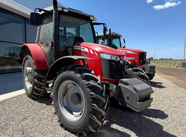 Tractor Massey Ferguson 6712R, año 0