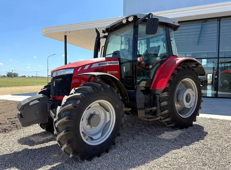 Tractor Massey Ferguson 6712R, año 0