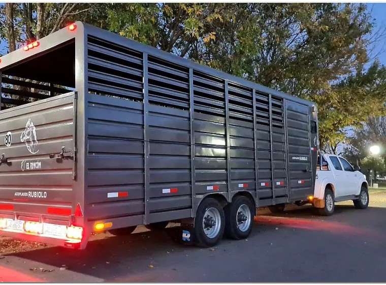 Acoplado Rubiolo Americano 12 caballos, año 0