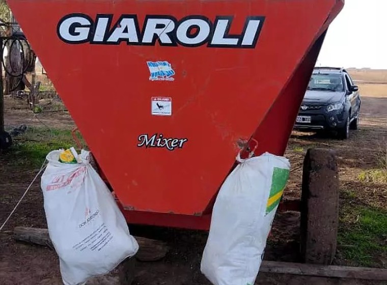 Mixer Giaroli 7 m3, año 1