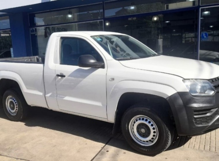 Vehículo Volkswagen Amarok Starline 2.0, año 2017