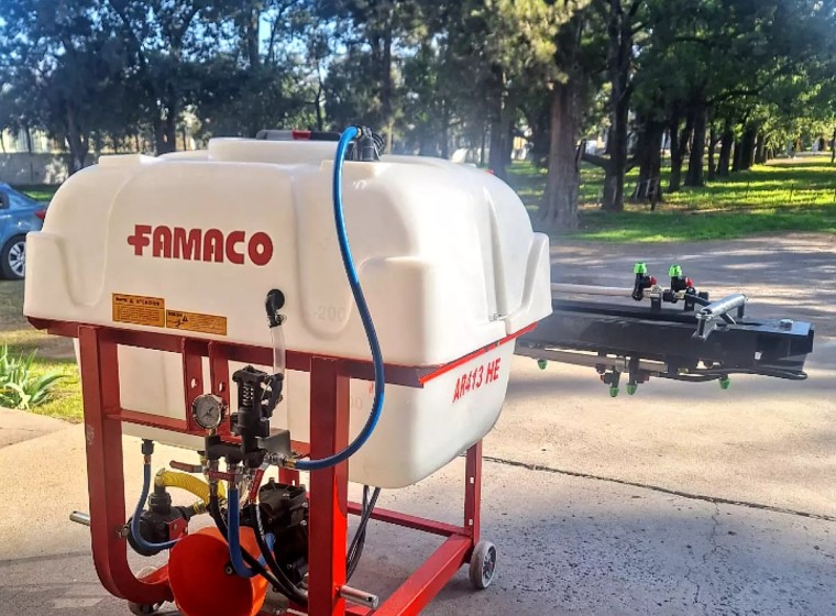 Pulverizadora Famaco AR413 HE, año 0