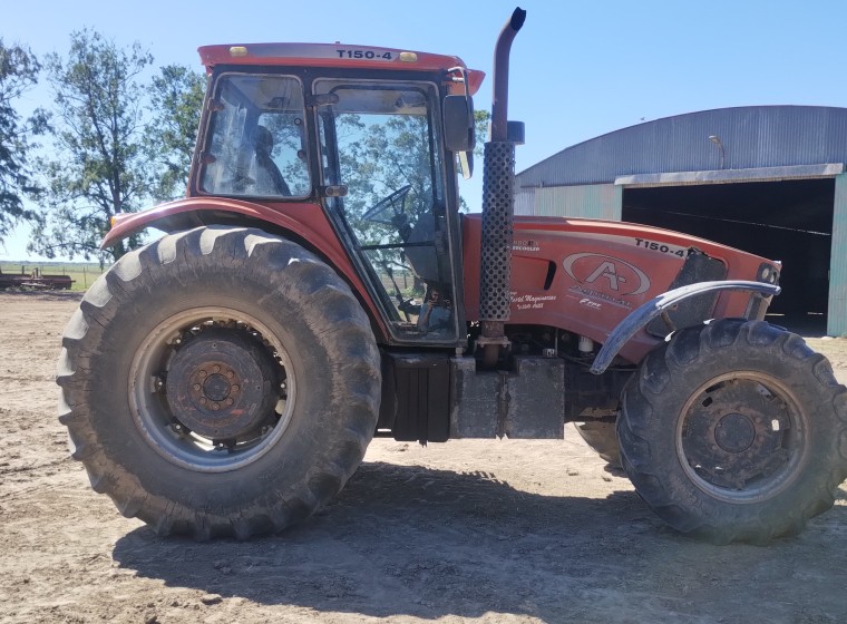 Tractor Agrinar T150-4, año 2014