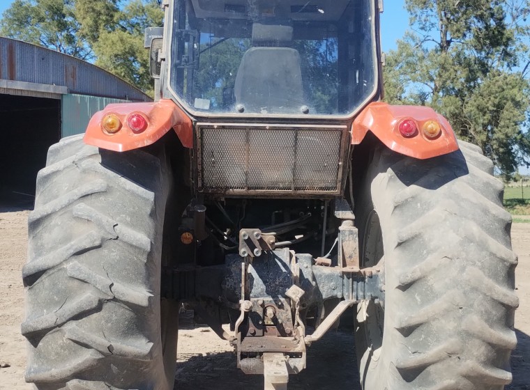Tractor Agrinar T150-4, año 2014