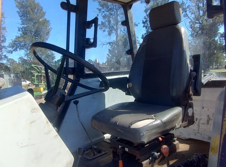 Tractor Agrinar T150-4, año 2014