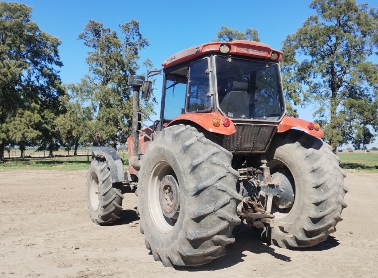 Tractor Agrinar T150-4, año 2014