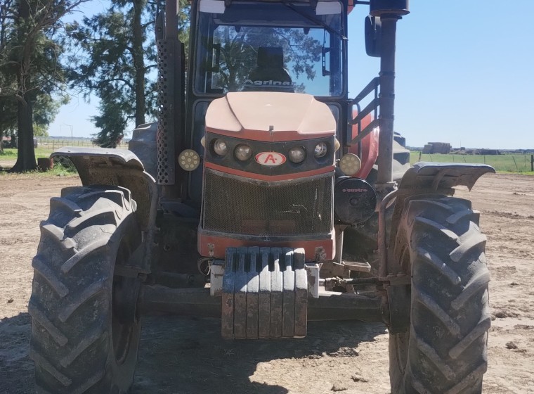 Tractor Agrinar T150-4, año 2014
