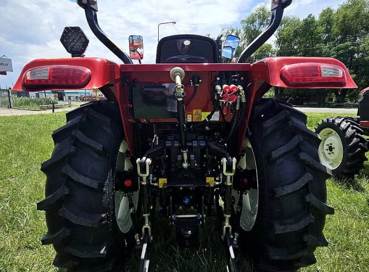 Tractor Chery WD504K, año 0