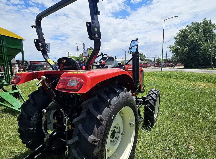 Tractor Chery WD504K, año 0