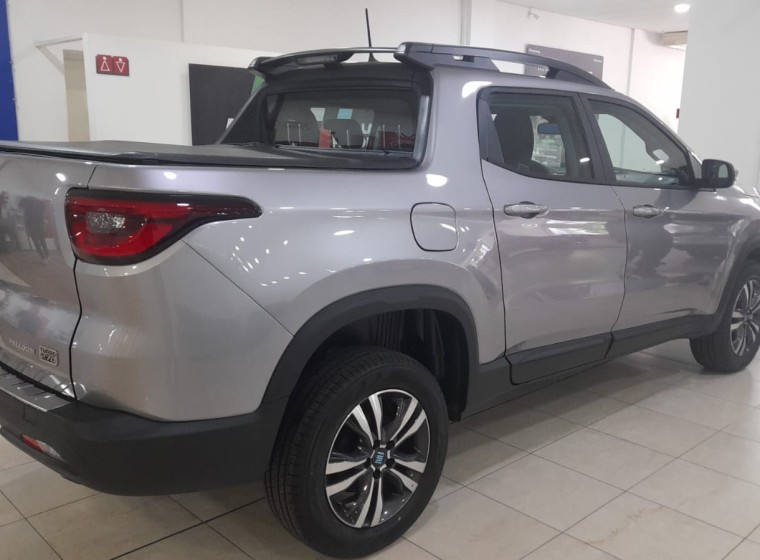 Vehículo Fiat Toro Freedom 1.3, año 0