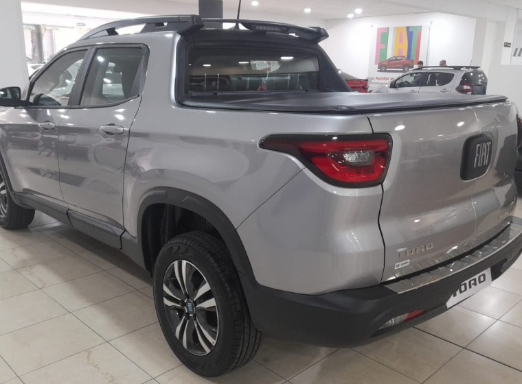 Vehículo Fiat Toro Freedom 1.3, año 0