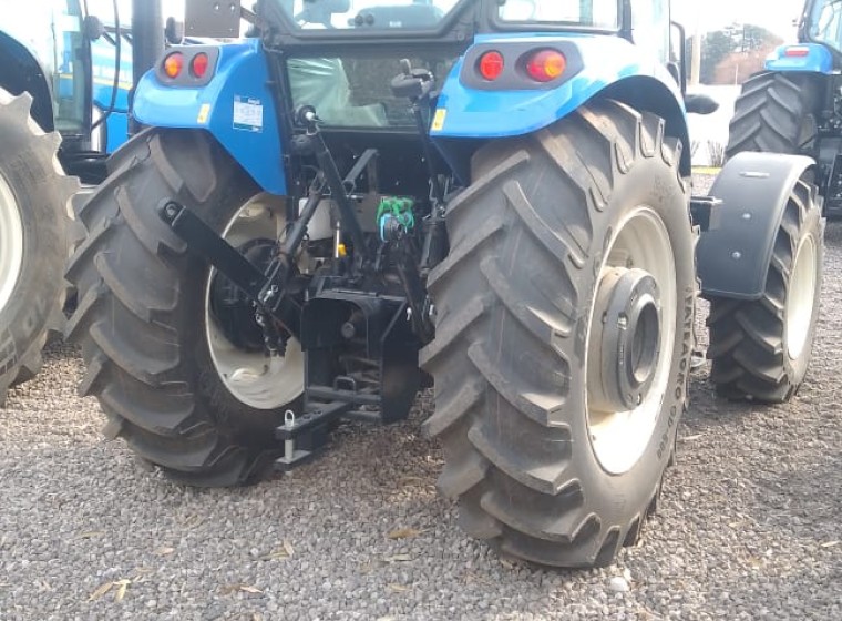 Tractor New Holland TD5, año 0