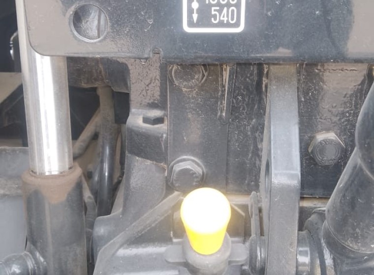 Tractor New Holland TD5, año 0