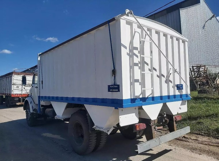 Tolva Ayrton Trailers 16 a 18 m3, año 0