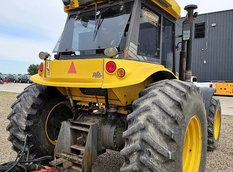 Tractor Pauny EVO 250 A, año 2016