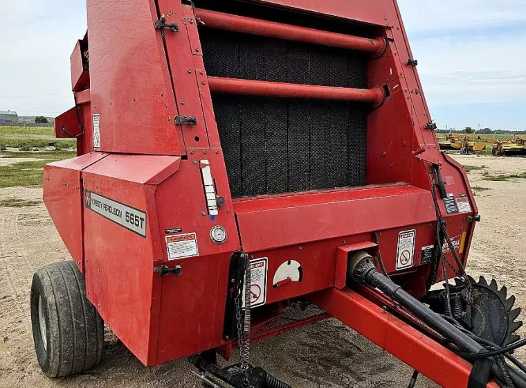 Rotoenfardadora Massey Ferguson 565T, año 2003