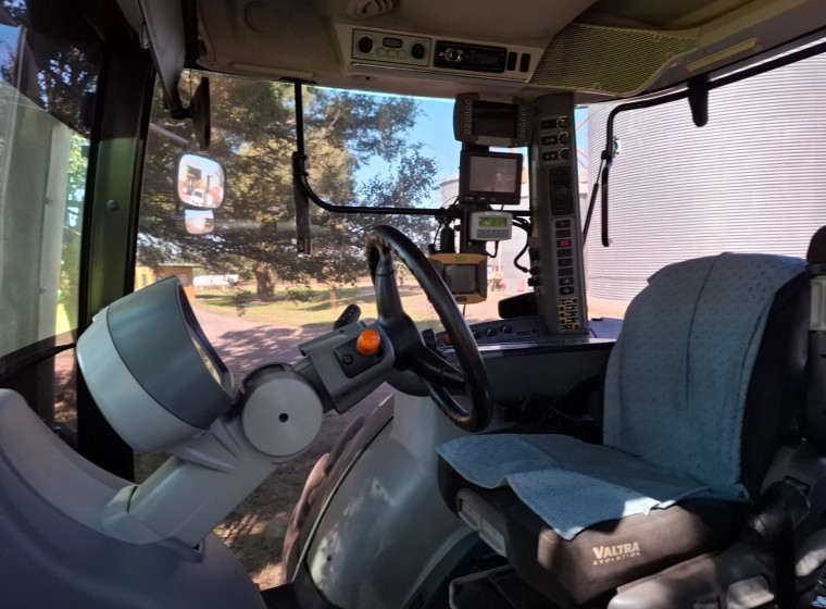 Tractor Valtra S4, año 2015