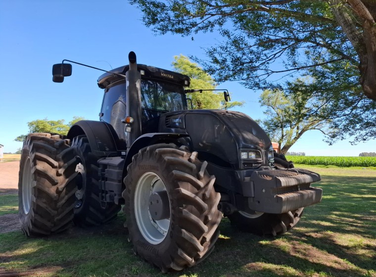 Tractor Valtra S4, año 2015