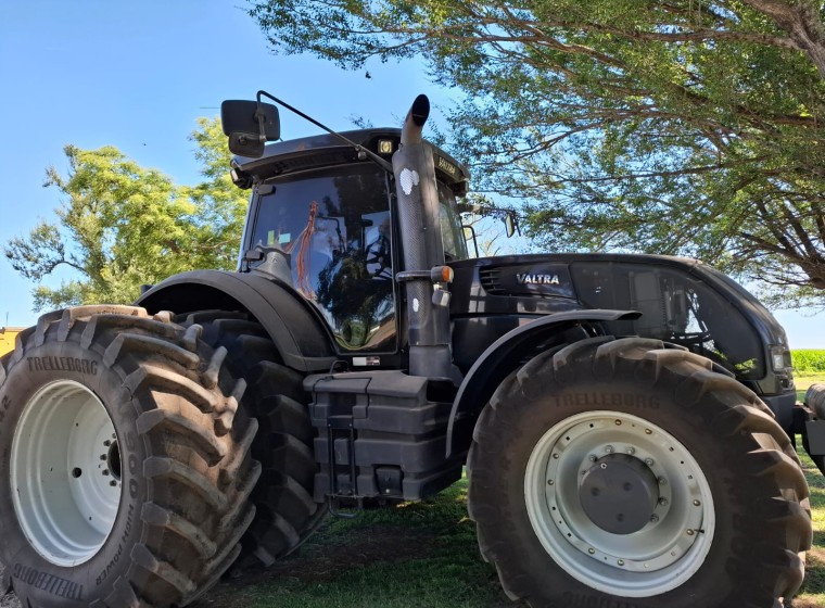 Tractor Valtra S4, año 2015