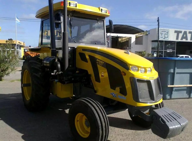 Tractor Pauny 230 C, año 0