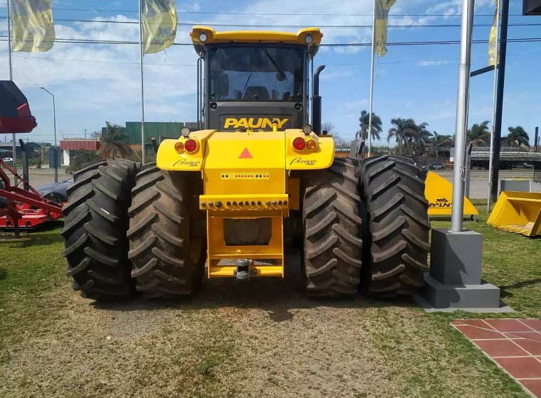 Tractor Pauny 780 Bravo, año 0