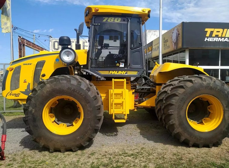 Tractor Pauny 780 Bravo, año 0