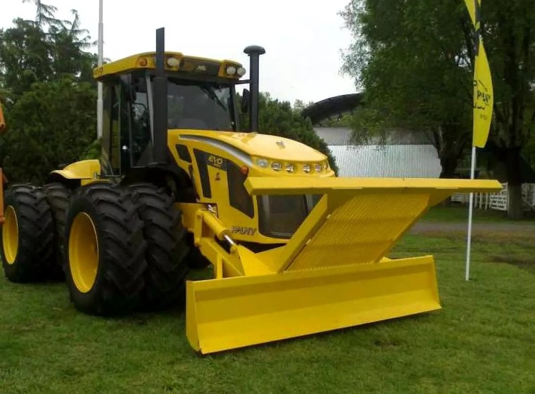 Tractor Pauny EVO 500 C con hoja topadora, año 0