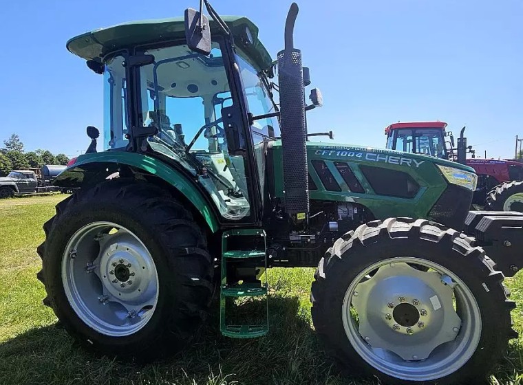 Tractor Chery CFF1004, año 0