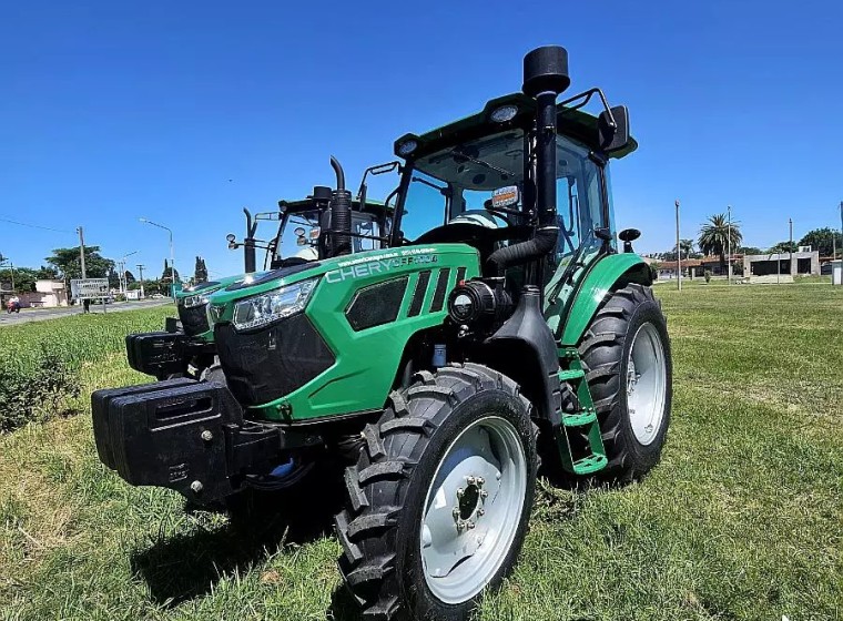 Tractor Chery CFF1004, año 0