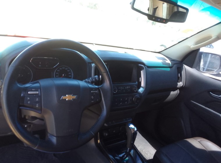 Vehículo Chevrolet Trailblazer LTZ, año 2017