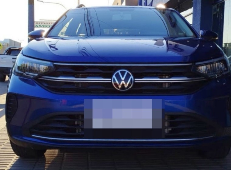 Vehículo Volkswagen Nivus Comfort, año 2024