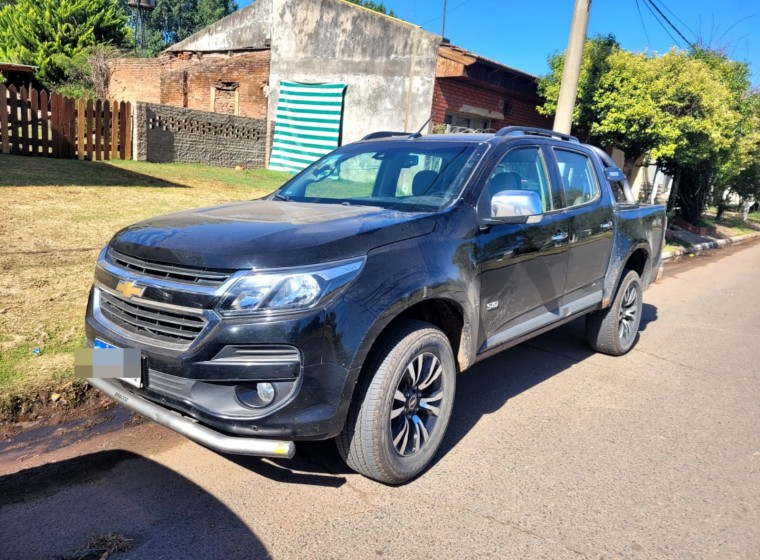 Vehículo Chevrolet S10 LTZ, año 2020